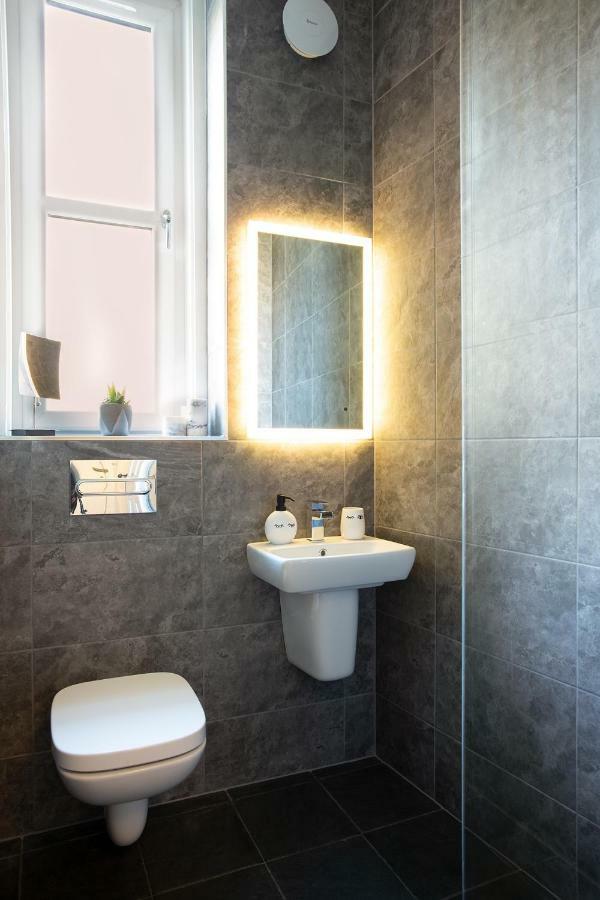 Holyrood Park City Centre Apartment Édimbourg Extérieur photo